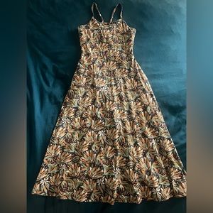 Pact Organic fit and flare midi dress EUC